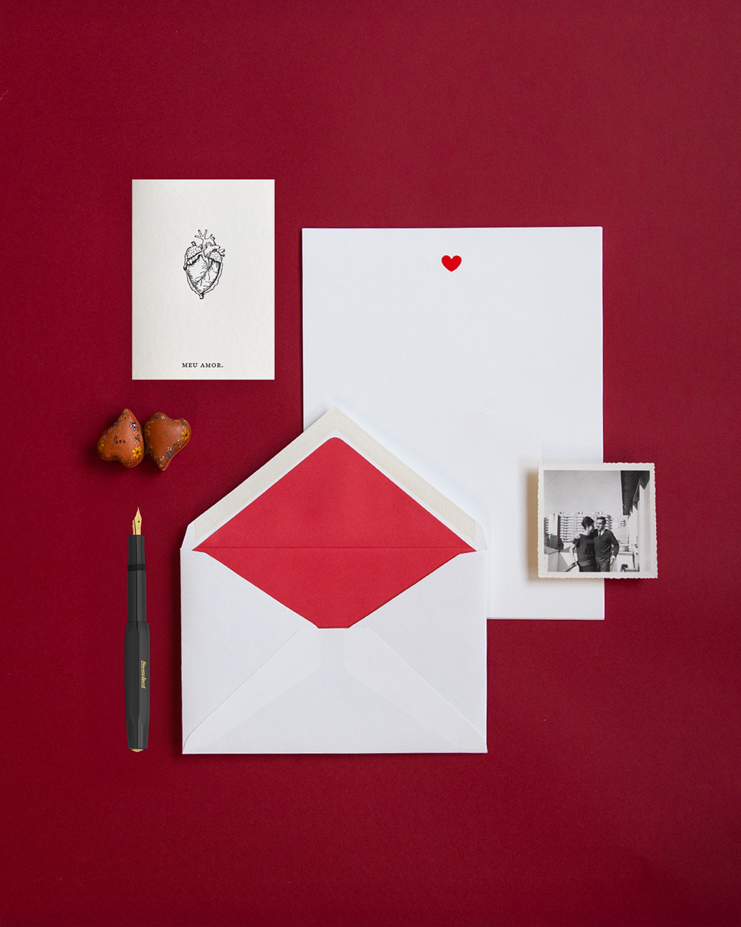 Todas as cartas de amor são ridículas.