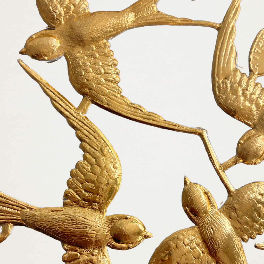 Andorinhas Douradas em Papel Metalizado