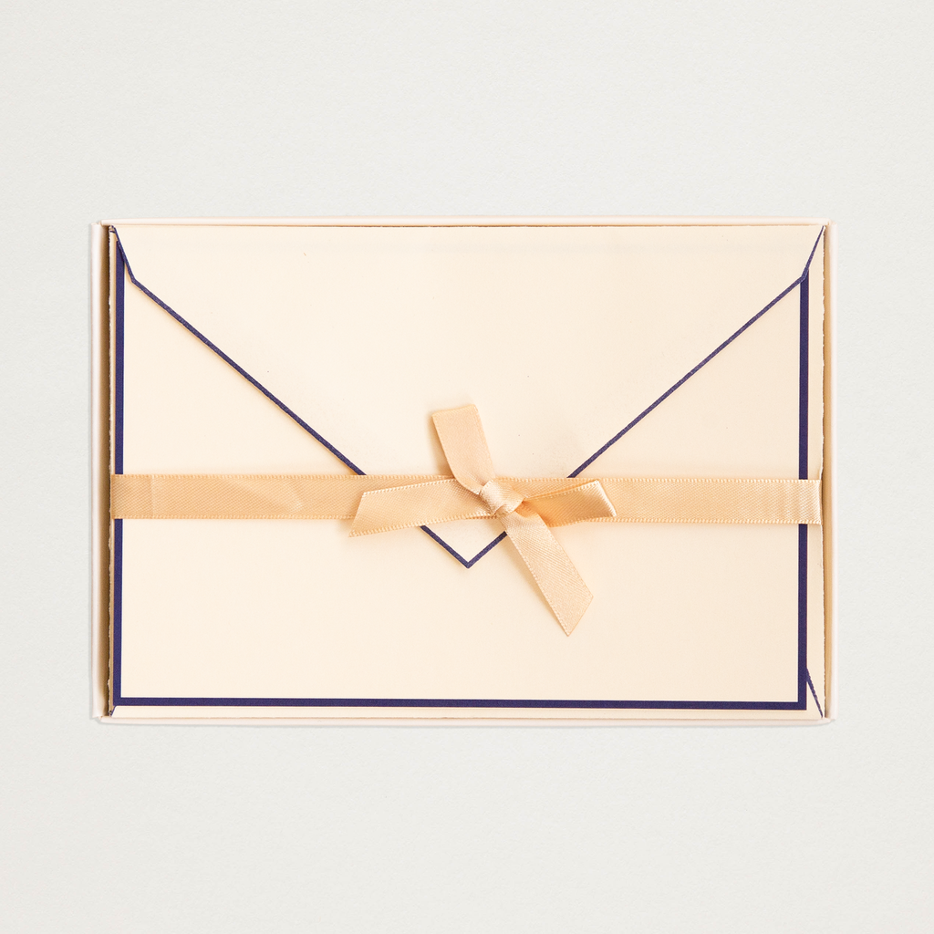 Conjunto de correspondência risca azul marinha